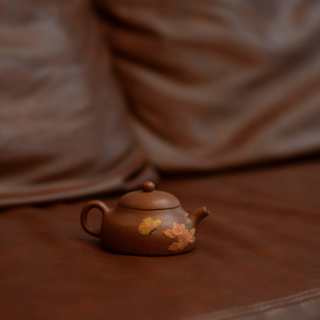 YiXing ZiSha Slope Mud Basket-Handled Xubian Pot提篮虚扁壶120ml[ZS42]