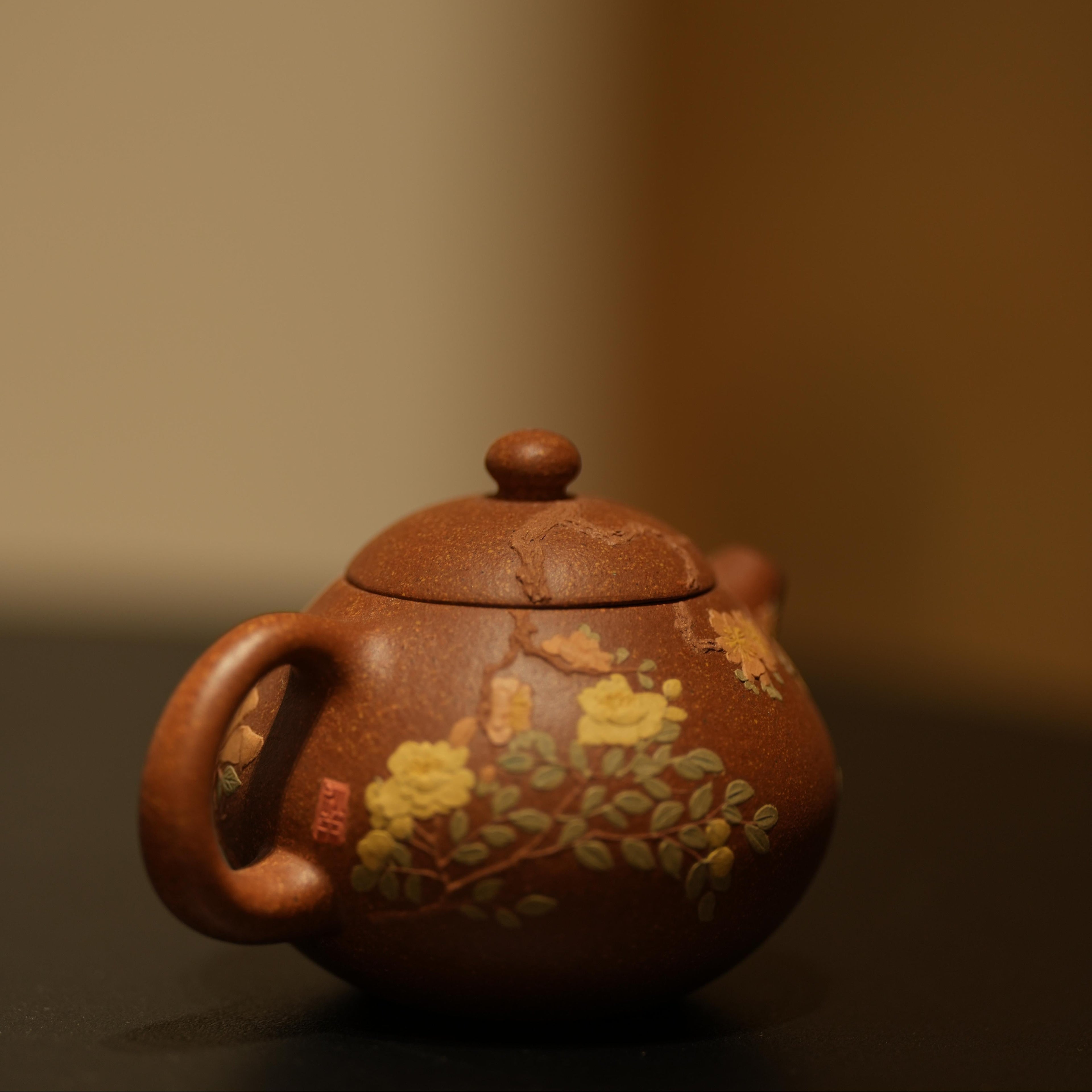 YiXing ZiSha Engraved Floral Branches Wendan Pot 折枝花卉 文旦壶130ml [ZS53]