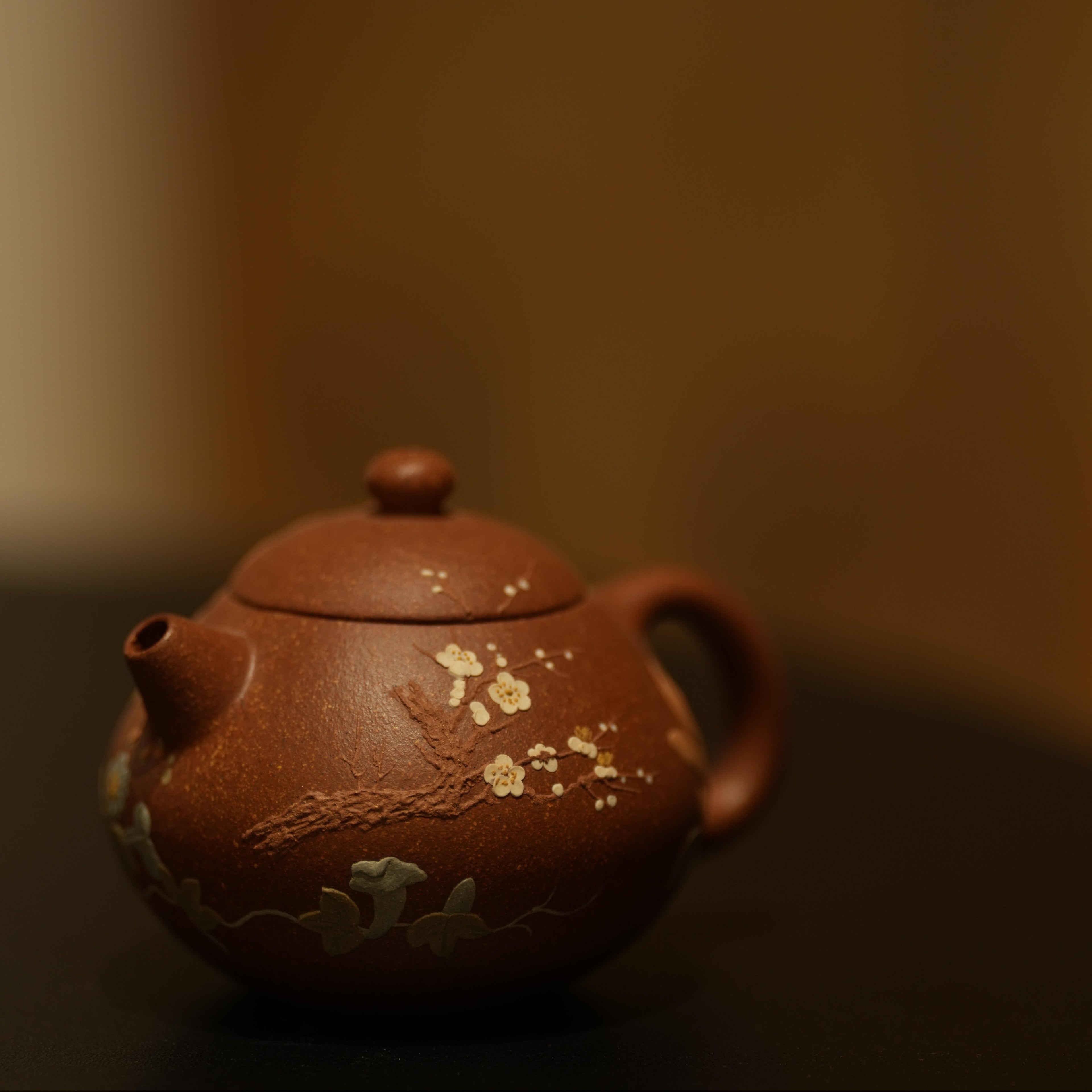 YiXing ZiSha Engraved Floral Branches Wendan Pot 折枝花卉 文旦壶130ml [ZS53]