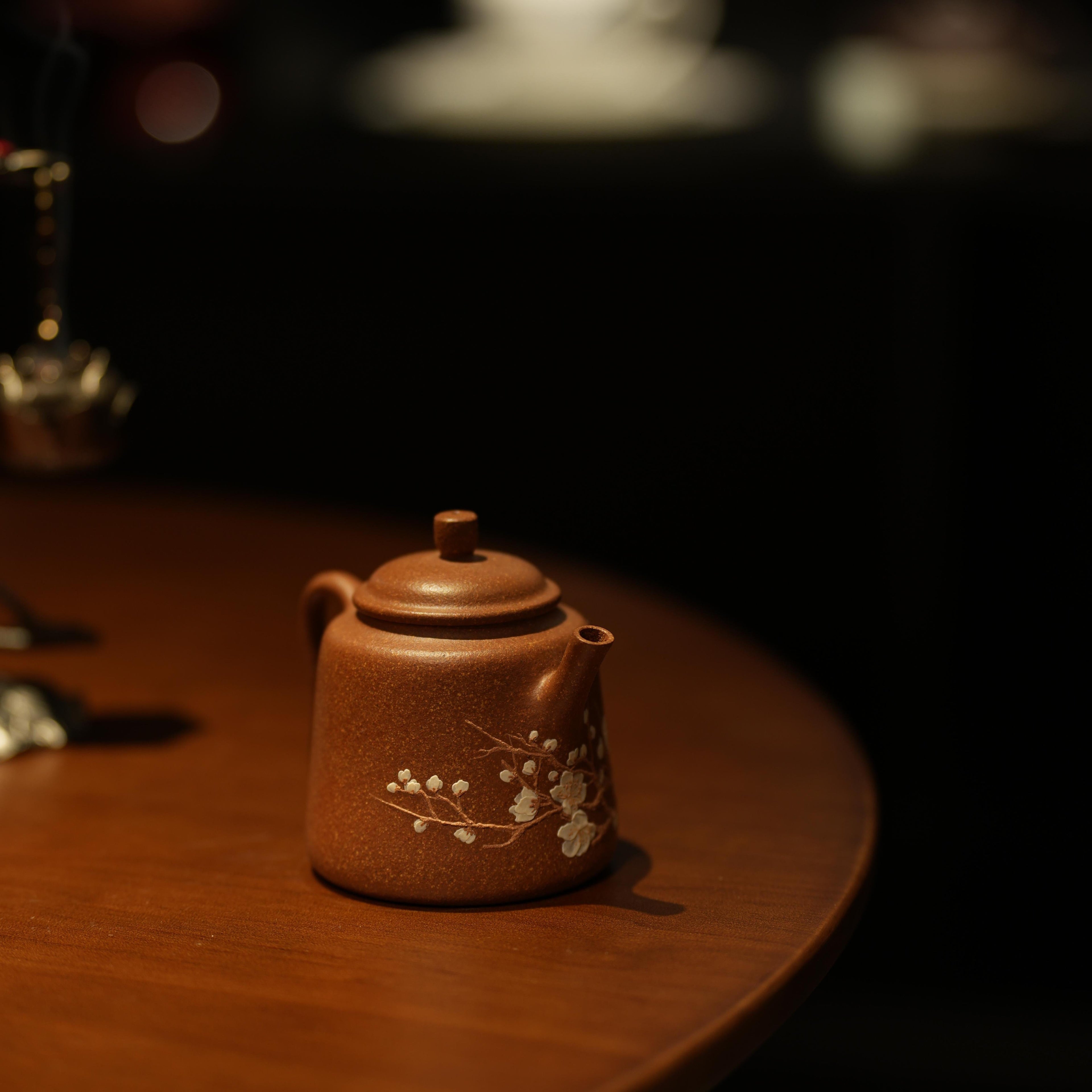 YiXing ZiSha Kingfisher among Pear Blossoms Jiquan Pot汲泉壶 梨花翠鸟图100ml[ZS46]